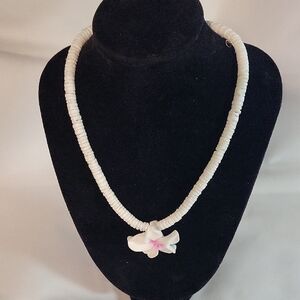 Elegant White Necklace with Pink Accent